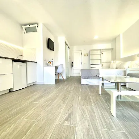 Reformed Studio, Free Wifi,Rooftop Pool With View, Near Playa Jardin * Пуэрто-де-ла-Крус